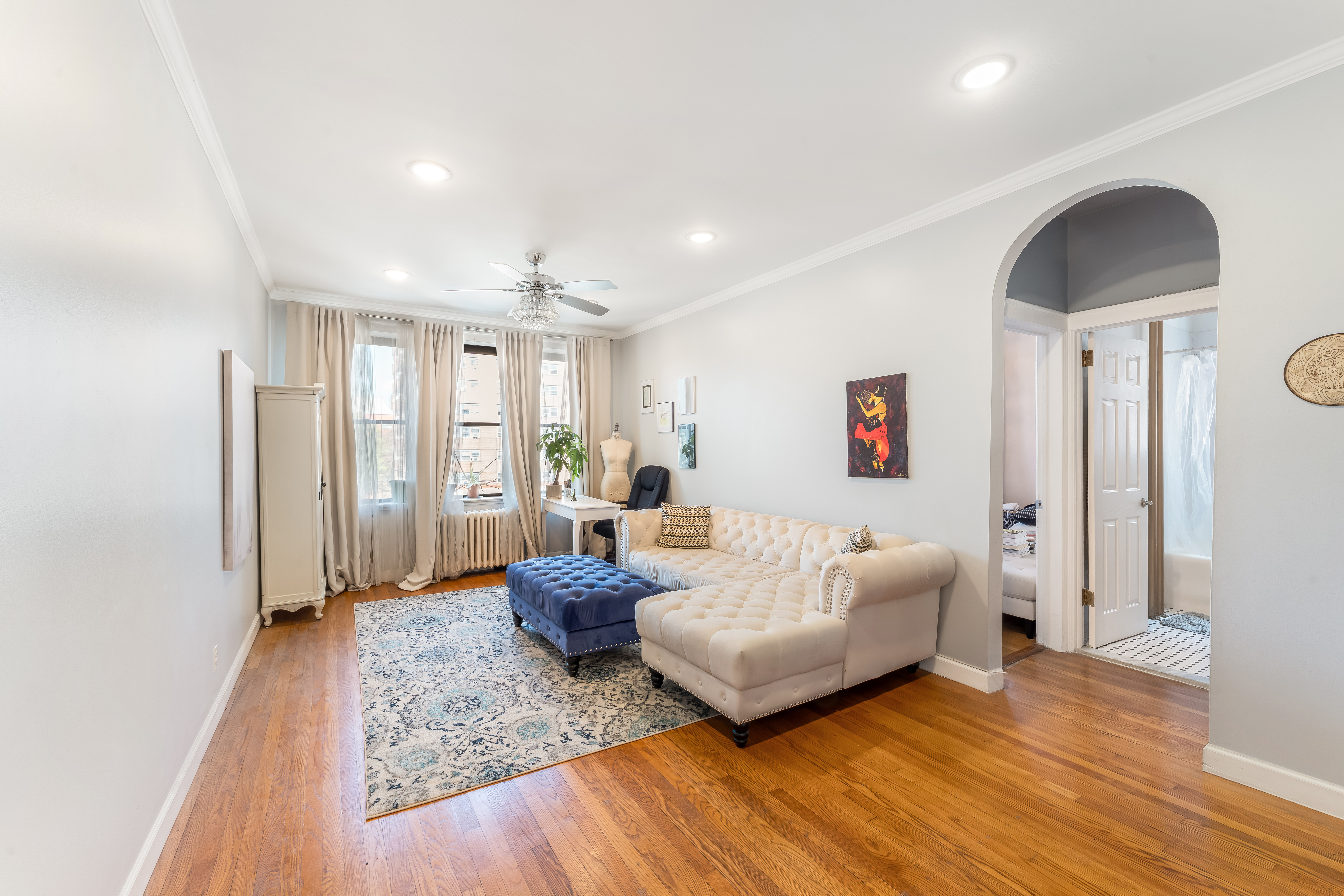 150 37th St, Unit D4 Union City, NJ 07087