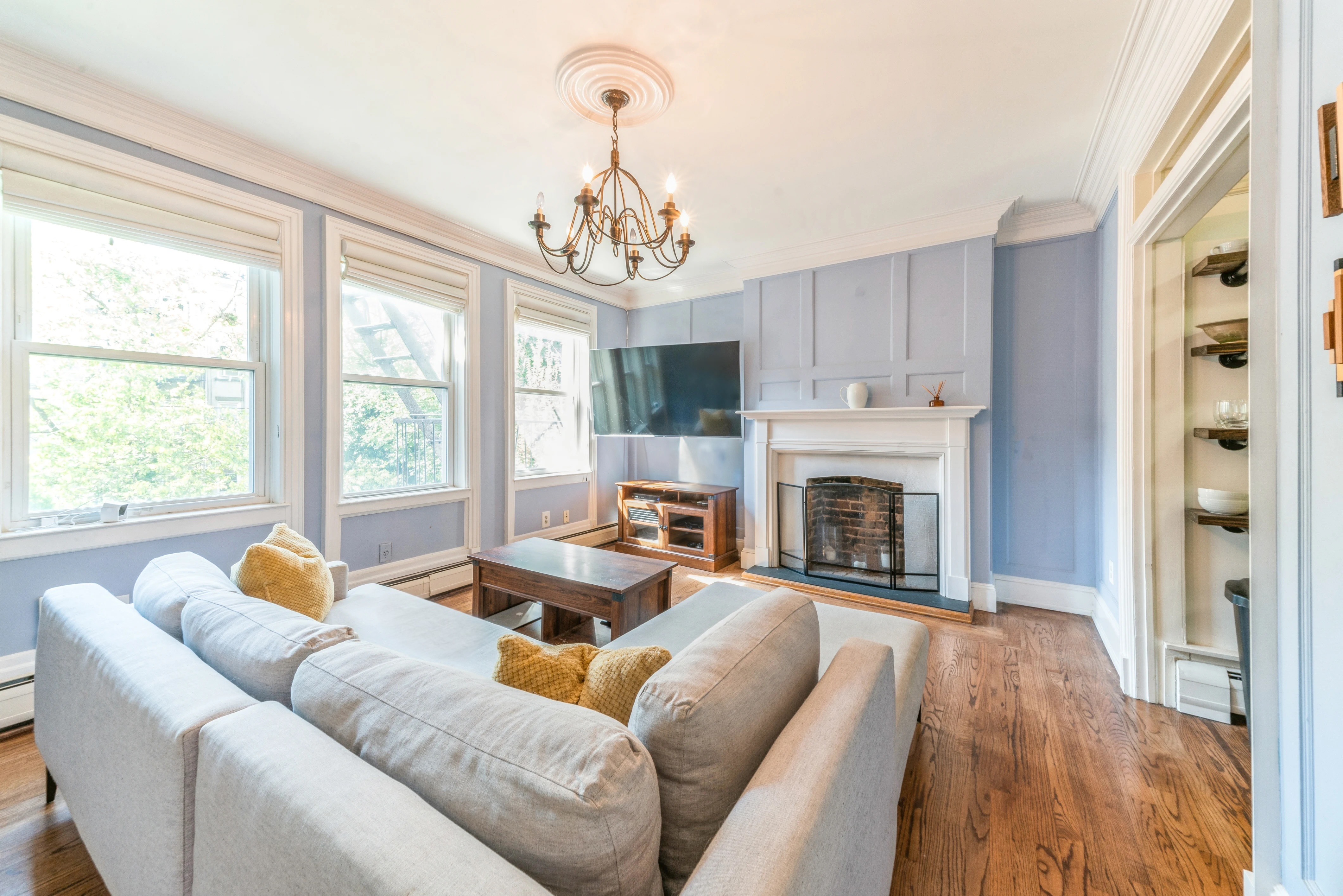 245 3rd St, Unit 2J Jersey City, NJ 07302